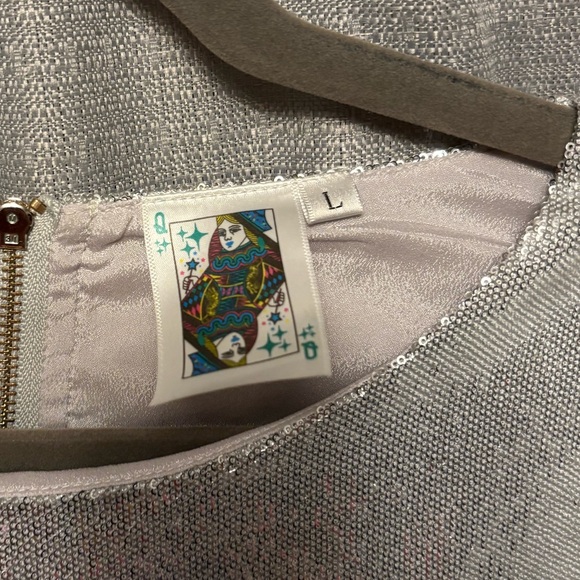 QUEEN OF SPARKLES Silver Mini Dress with Colorful Bows size XL - Picture 2 of 10